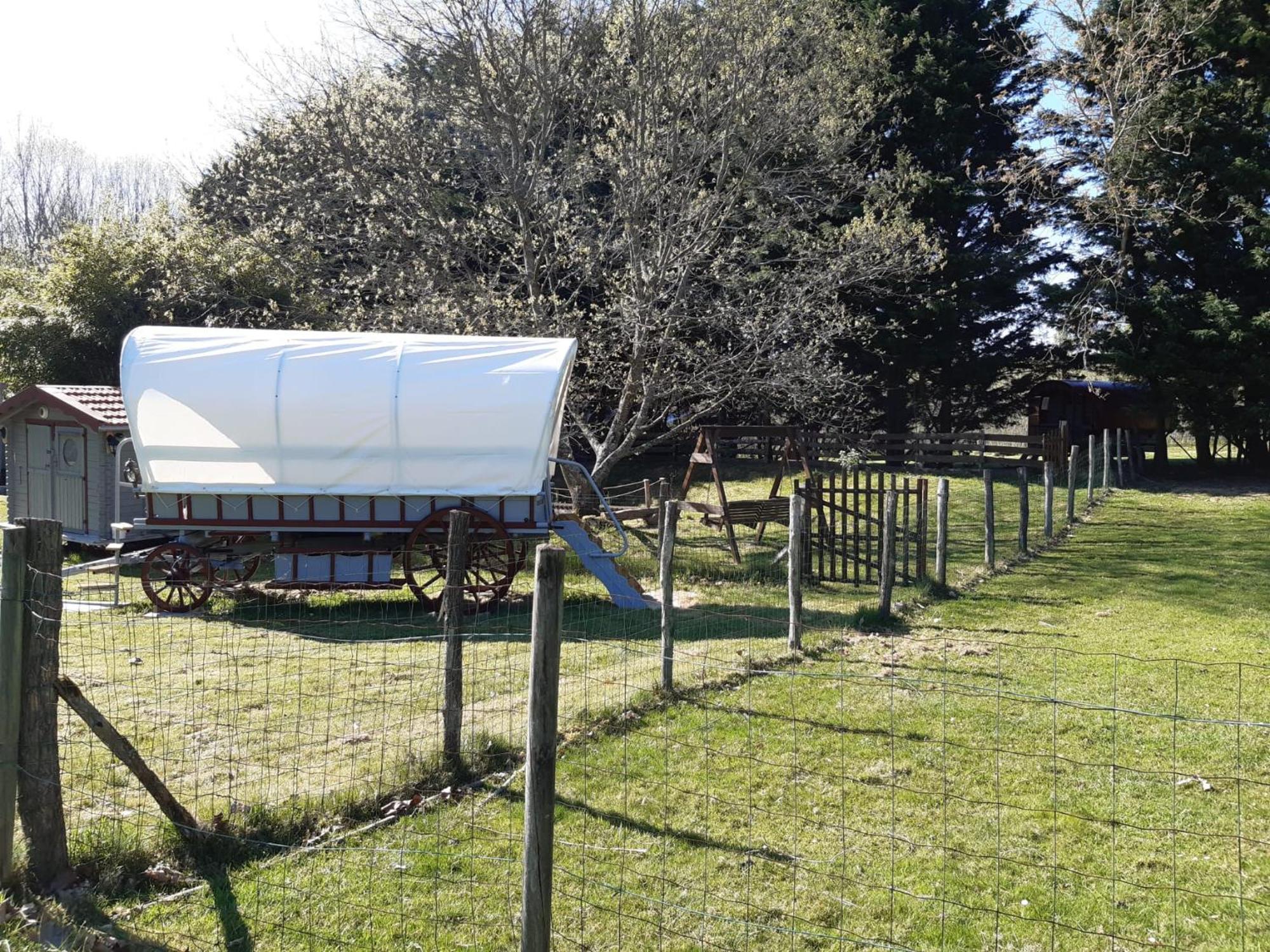 Tente Trappeur Ada, Au Jardin De La Vouivre Saint-Vincent-en-Bresse Eksteriør bilde